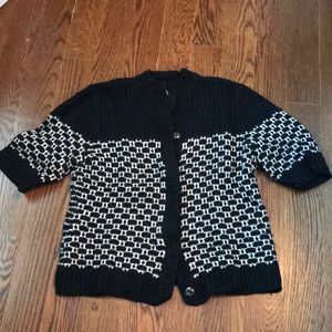 Black and white short sleeve sweater